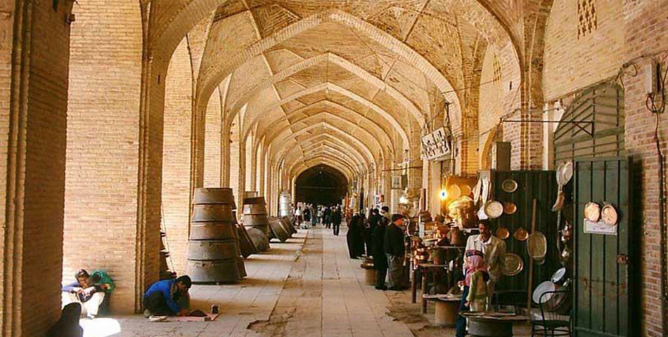 بازار حاجی قنبر یزد از بازار های قدیمی و محبوب یزد