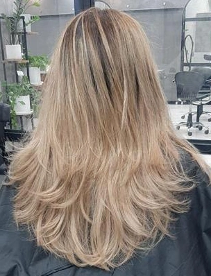آرایشگاه فرزانه ابریشمی از بهترین آرایشگاه یزد