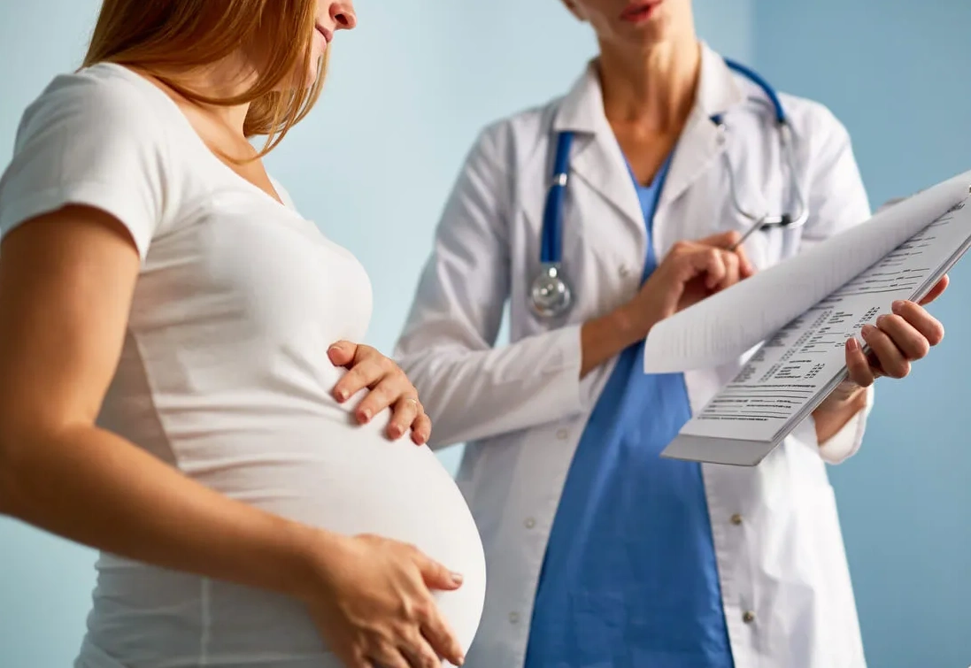 بهترین دکتر زنان و زایمان یزد