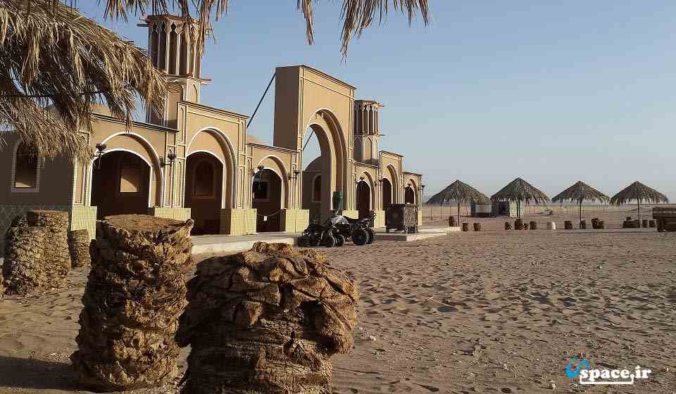 نمای خارجی کمپ شن و شادن