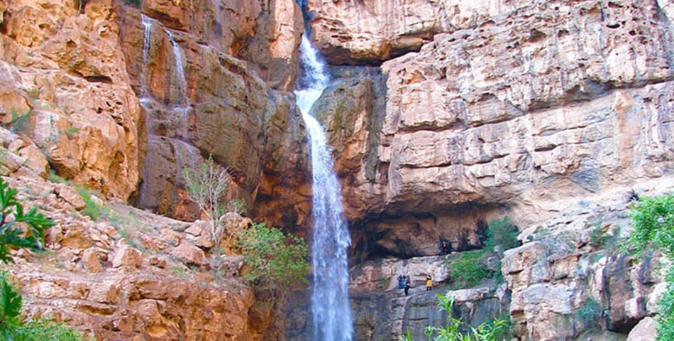 ابشار دره گاهان یزد