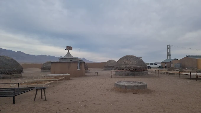 کمپ کویر نوردی هفت سنگ یکی از بهترین کمپ های یزد