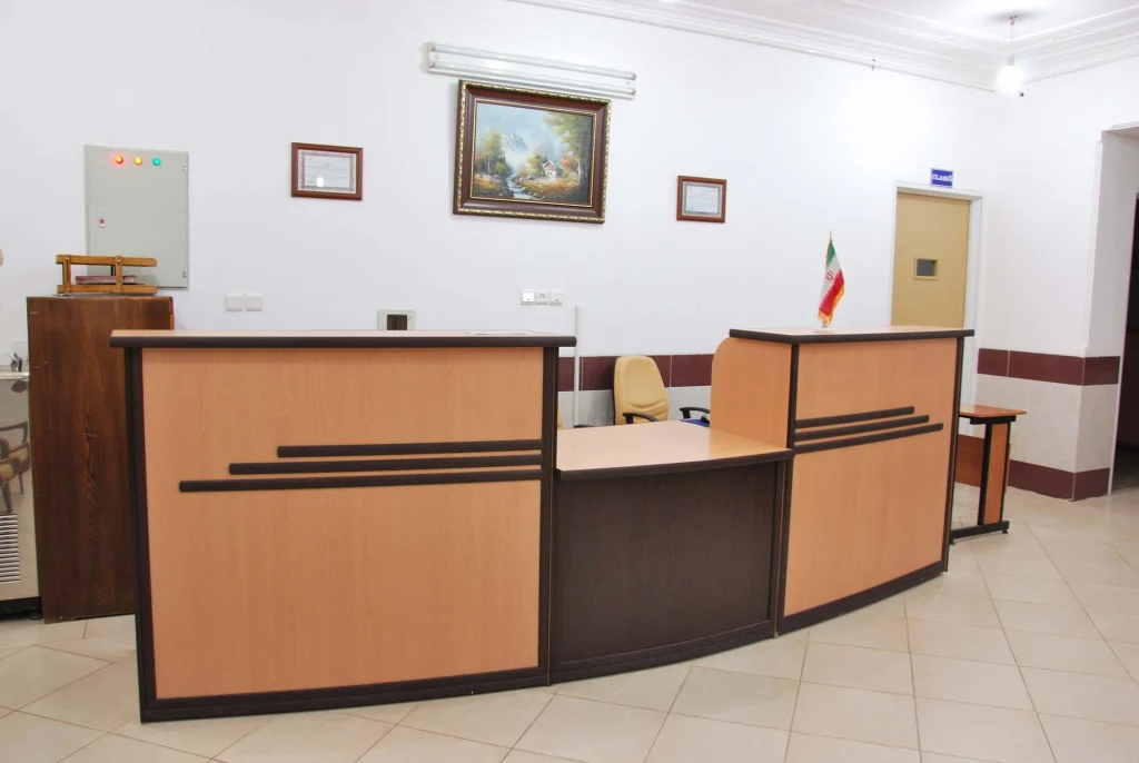 آموزشگاه زبان دانیال