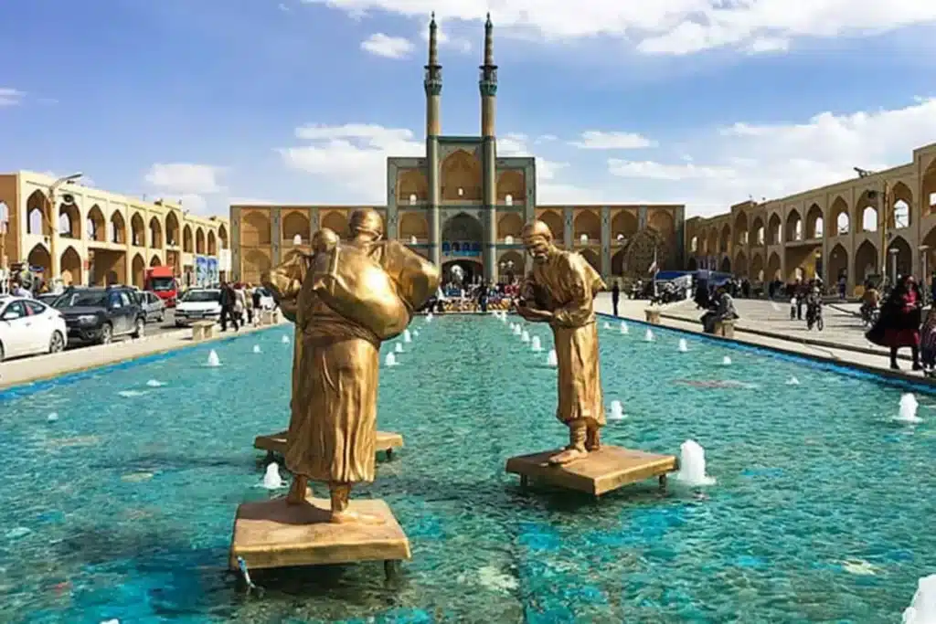 میدان امیر چخماق از بهترین اثار تاریخی یزد