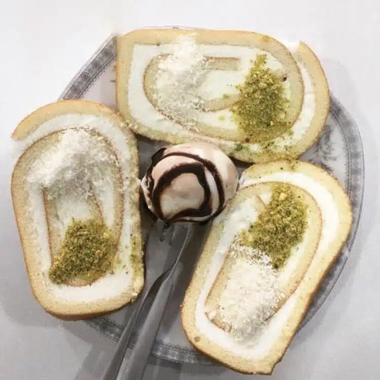 کوروش بستنی 